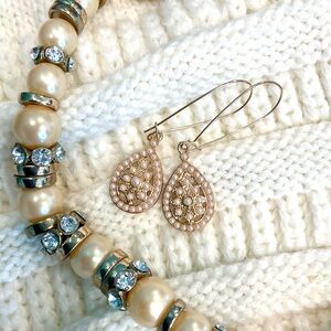 Mother of Pearl Teardrop Earrings